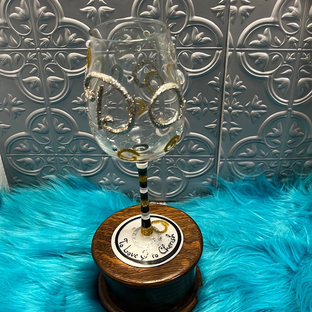 New Top Shelf live with a twist I Do wine glass To Live & to Cherish